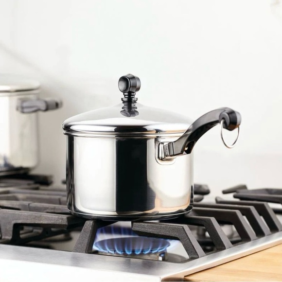 FARBERWARE 2 Qt. Stainless Steel Saucepan with Black Handle, vintage - Picture 2 of 4